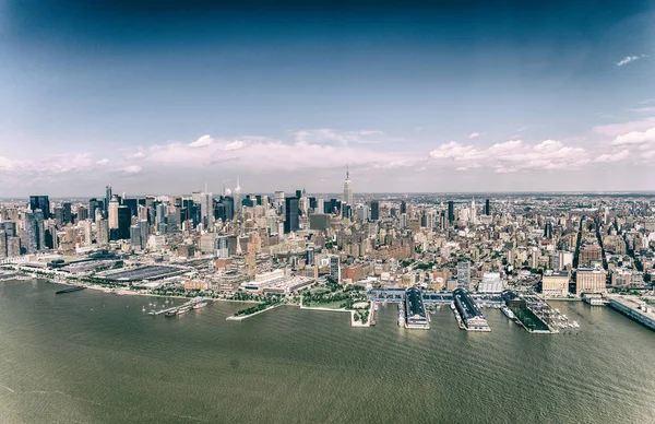 Increíble vista aérea de la ciudad de Nueva York. skyline Midtown Manhattan — Foto de Stock