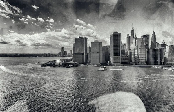 Uma vista aérea incrível de Nova Iorque. Lower Manhattan skyline fr — Fotografia de Stock