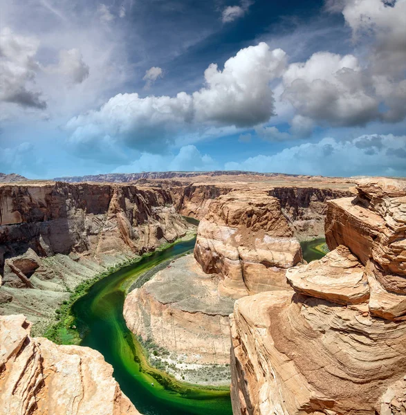 Horseshoe Bend and Colorado River at sunset, Arizona, USA — Stock Photo, Image