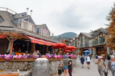 Kanada - 12 Ağustos 2017: Turist şehir merkezi o tadını çıkarın