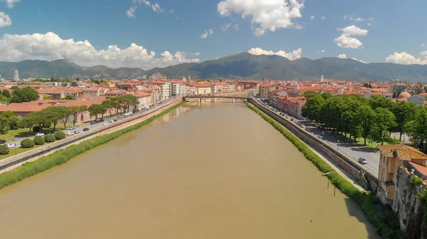 Aerial view of Pisa, Tuscany. City homes on a sunny day — Stock Photo, Image