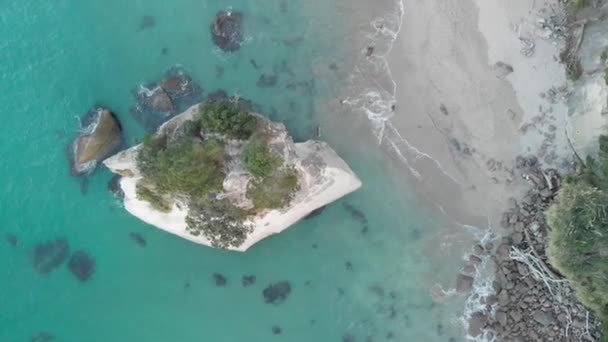 Malownicze Zdjęcia Lotnicze Pięknej Katedry Cove — Wideo stockowe