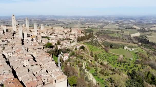 シエナ州の中世の町 トスカーナ イタリアのサン ジミニャーノの空中映像 — ストック動画