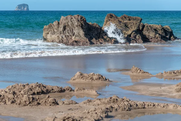 Playa de agua caliente en invierno —  Fotos de Stock