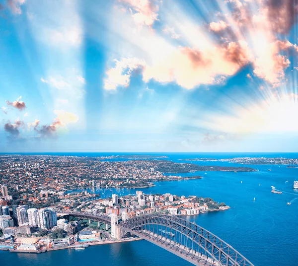 Vue aérienne du pont du port de Sydney, symbole de la ville, Australie — Photo