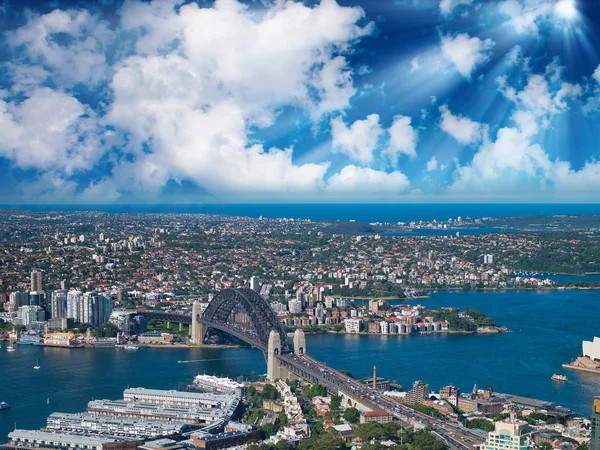 Vista aérea da Ponte do Porto de Sydney, símbolo da cidade, Austrália — Fotografia de Stock