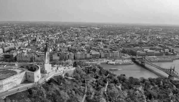 Воздушный вид на Будапешт и горизонт города, Хунг — стоковое фото