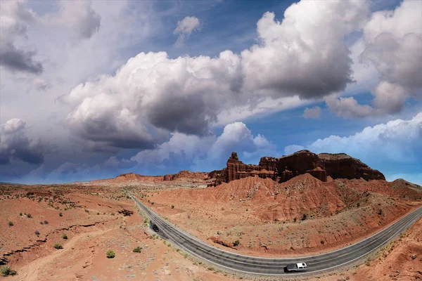国立公園の風の強い道路のパノラマ航空写真, アメリカ — ストック写真