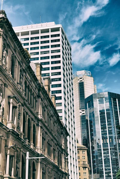 Increíble vista hacia arriba del horizonte de Sydney — Foto de Stock