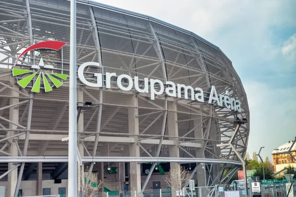 Budapeszt-3 kwietnia 2019: Widok zewnętrzny Groupama Arena. Z c — Zdjęcie stockowe