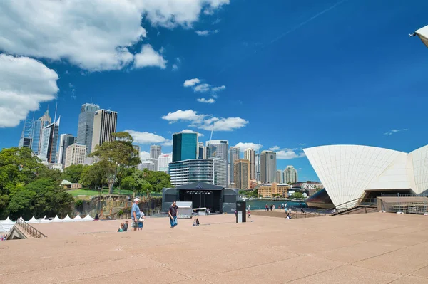 Sydney-październik 2015: panoramę miasta w słoneczny dzień. Miasto ATT — Zdjęcie stockowe
