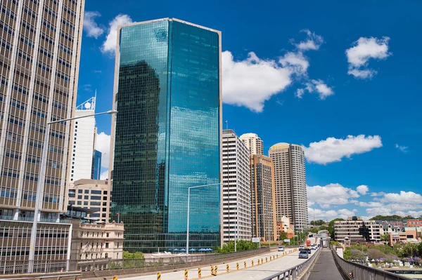 SYDNEY - OUTUBRO 2015: Vista panorâmica dos arranha-céus da cidade. O c — Fotografia de Stock