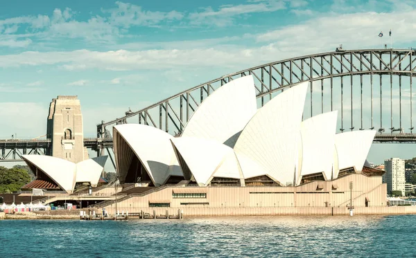 Sydney - 12 oktober 2015: Sydney Opera House. Det var design — Stockfoto