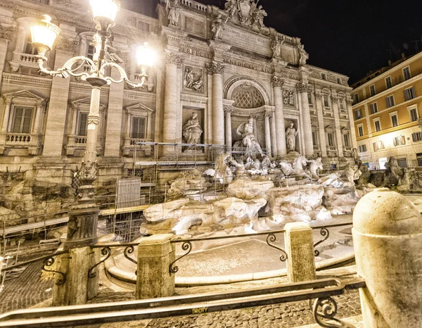 Night colors of Trevi Square, Rome — Stock Photo, Image
