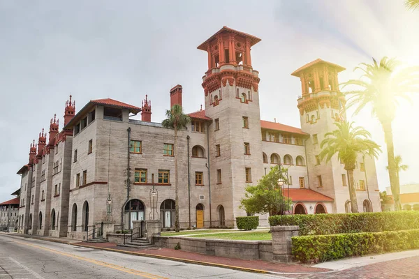 Prachtig uitzicht op Flagler College bij zonsondergang, St Augustine-Flor — Stockfoto