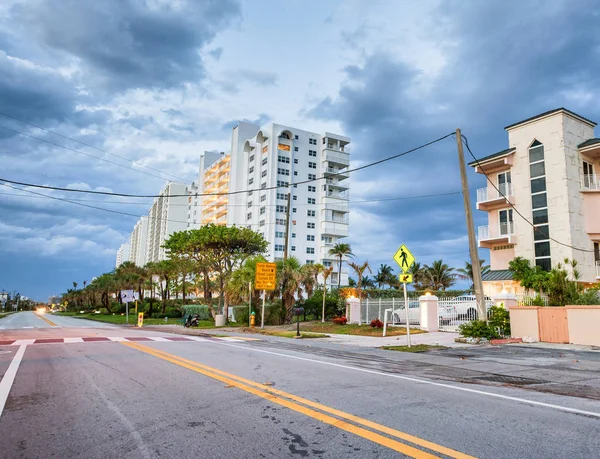 Byggnader runt South Inlet Park, Boca Raton-Florida — Stockfoto