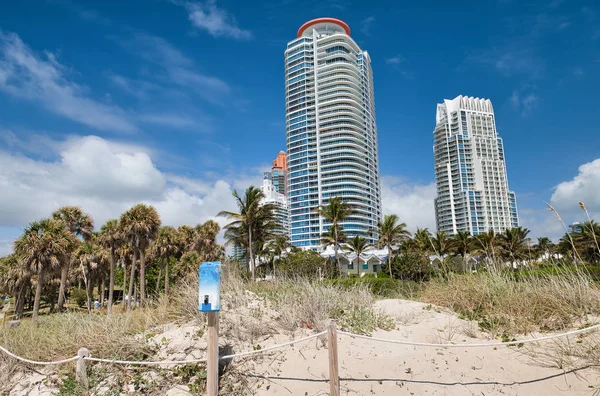 Güney Pointe Park güneşli bir gün, Miami Beach — Stok fotoğraf