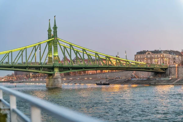 Liberty Bridge at sunset, Budapest — Stock Photo, Image