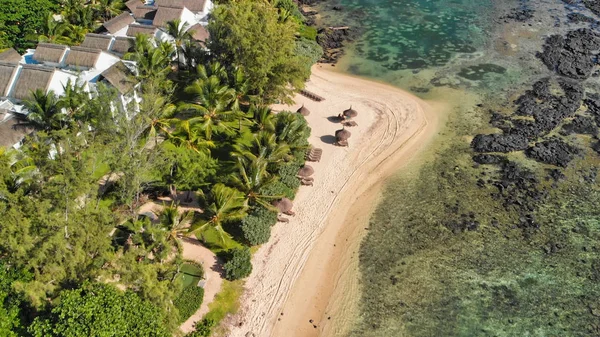 非洲美丽的毛里求斯海滩的空中景观 — 图库照片