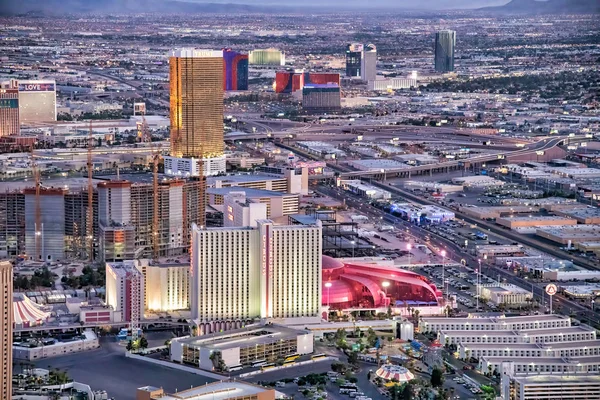 LAS VEGAS, NV - JUNE 29, 2018: Circus Circus Casino night aerial — Stock Photo, Image