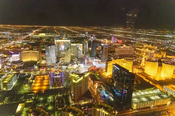 Las Vegas, NV-29 juni 2018: luchtfoto nachtzicht van Main City CA — Stockfoto