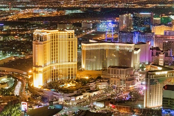 Night aerial view of Las Vegas as seen from helicopter — Stock Photo, Image