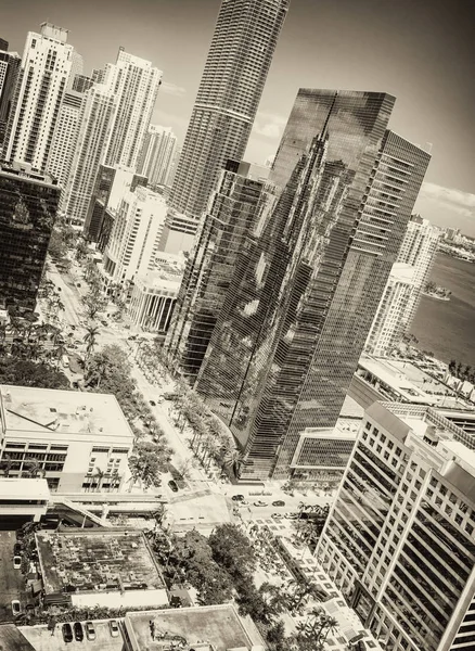 Amazing Downtown Miami skyline på en vacker dag, utsikt från CIT — Stockfoto