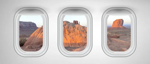 Пейзаж Долины Монументов, как видно из трех окон самолета. H — стоковое фото