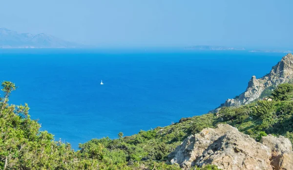 Coast and vegetation of Kos, Greece — Stock Photo, Image