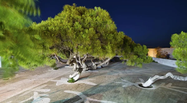 Tramonto paesaggio e paesaggio urbano di Oia nell'isola di Santorini, Grecia — Foto Stock