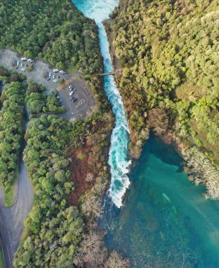 Huka Falls, Yeni Zelanda. Güzel Wate panoramik havadan görünümü