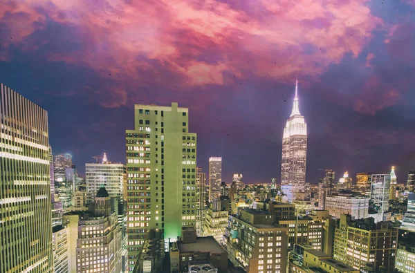 Sunset légi kilátás a Midtown Manhattan Skyline egy New York — Stock Fotó