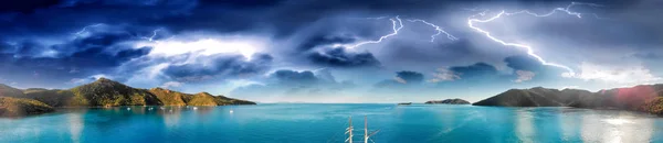 风暴在圣灵群岛上空,鸟瞰图 — 图库照片