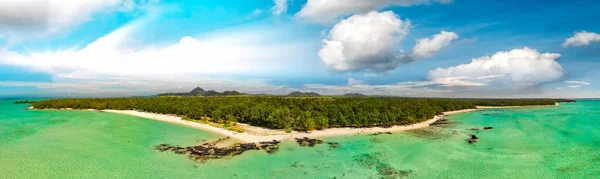 Ile Aux Cerfs, Mauricio. Vista aérea de la hermosa costa —  Fotos de Stock