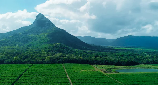 Bellissimo paesaggio del Monte Rempart a Mauritius, panora aerea — Foto Stock