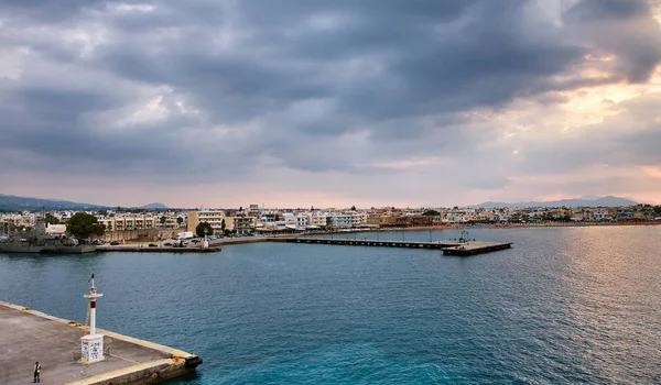 Beautiful port of Kos at sunset — Stock Photo, Image