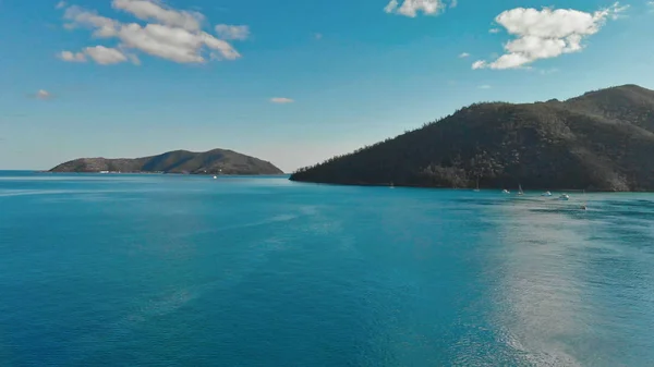 Luftaufnahme der Whitsunday Islands bei Sonnenaufgang — Stockfoto