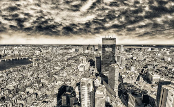 Boston, MA. Skyline in una giornata autunnale — Foto Stock