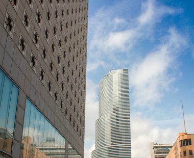 sokaktan görüldüğü gibi miami manzarası