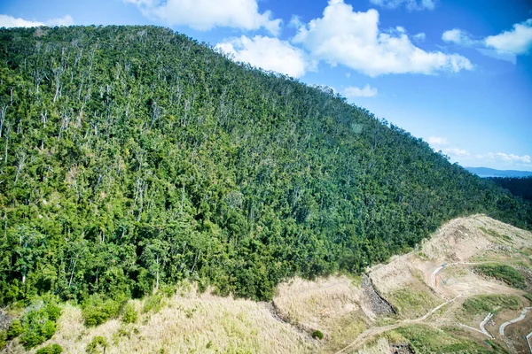 Letecký pohled na pobřežní pobřeží Airlie Beach Kannonvale, Austrálie — Stock fotografie