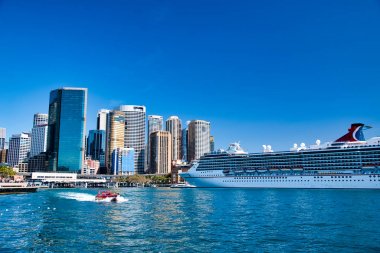 Sidney - 20 Ağustos 2018: Yolcu gemisi Sydney Limanı'na demirledi. S