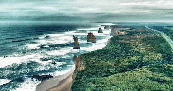 Os Doze Apóstolos ao nascer do sol, Victoria, Austrália. Panorâmica a — Fotografia de Stock