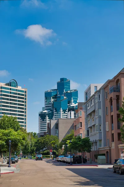 SAN DIEGO, CA - 29 de julio de 2017: El rascacielos moderno de Westin San Diego — Foto de Stock