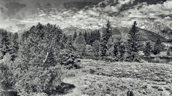 Légifelvétel a Grand Teton csúcsaira, a tájra és a Snake River egy — Stock Fotó