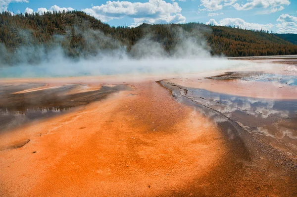 Grand Prismatic Spring Geyser, parc national Yellowstone — Photo
