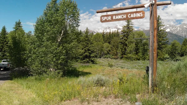 Vista aérea de los picos de Grand Teton, paisaje y río Snake en un —  Fotos de Stock