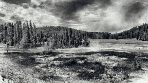 Yellowstone havuz gayzer, Milli Park havadan görünümü — Stok fotoğraf