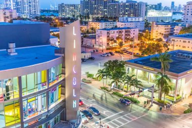 Miami Beach - 30 Mart 2018: Lincoln Road Alışveriş Merkezi ve sokak aeria
