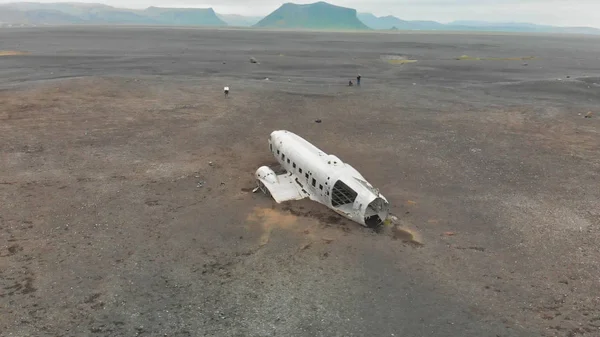 Solheimasandur vliegtuig wrak, IJsland. Bovenaanzicht lucht overhead — Stockfoto