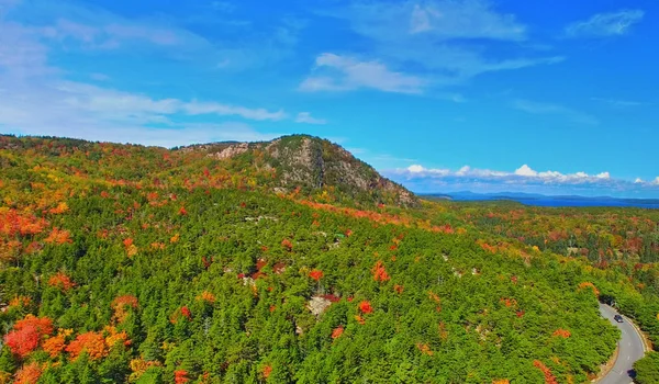 Acadia Nemzeti Park egy magas szempontból a lombozat szezonban, ma — Stock Fotó